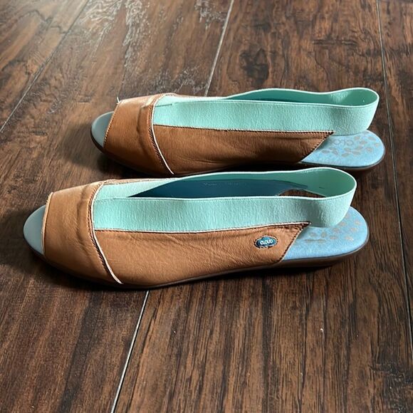 CLOUD Caliber Basic Slingback Sandals women’s 42 / 11 in EUC comfort slip on - Picture 1 of 8